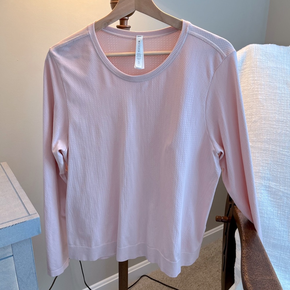 Athleta performance long sleeved top